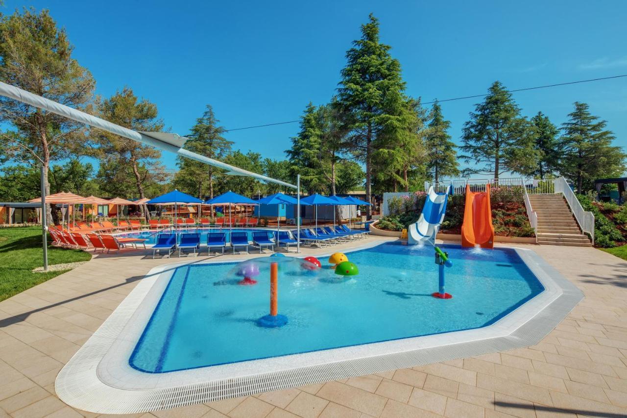 Lanterna Premium Camping Resort Porec Bagian luar foto