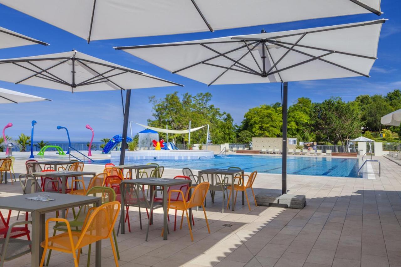 Lanterna Premium Camping Resort Porec Bagian luar foto